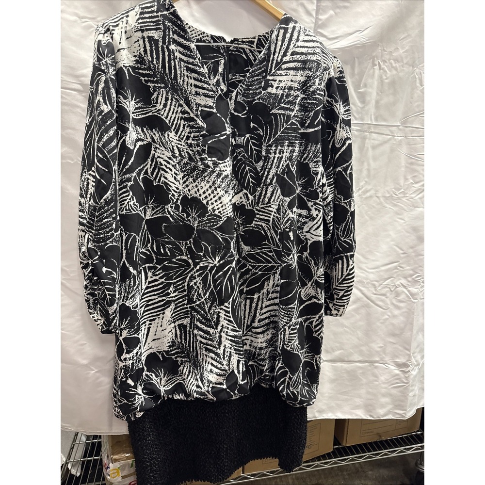 sasha black and white dress size 20 mid sleeve